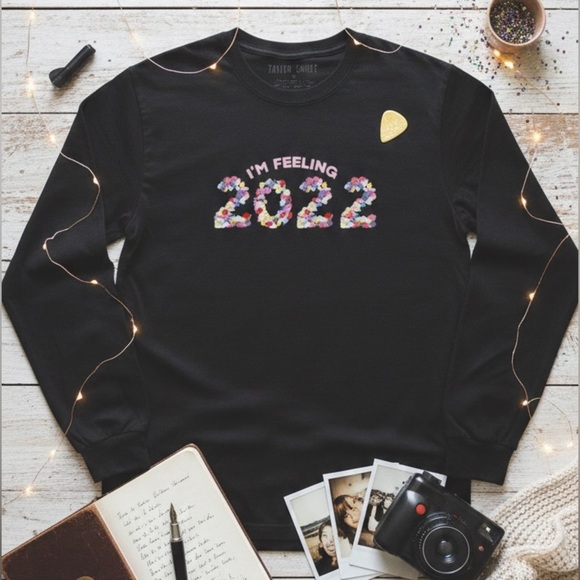 Taylor Swift Tops - Taylor Swift 💎 official L long sleeve shirt